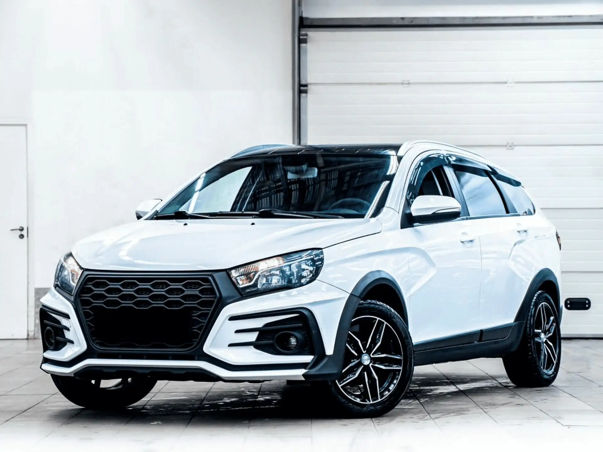 Lada Vesta SW Cross в Сургут - фото №1